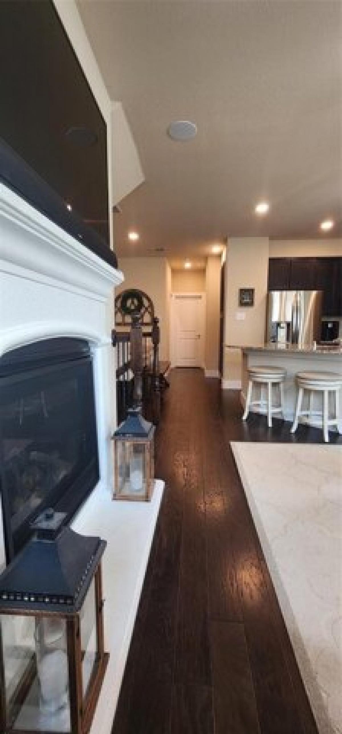 Picture of Home For Sale in Lewisville, Texas, United States