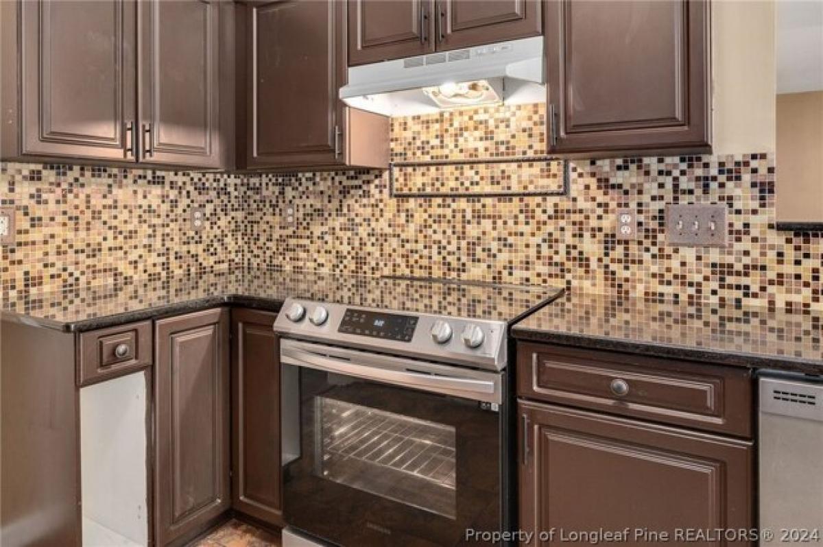 Picture of Home For Sale in Angier, North Carolina, United States