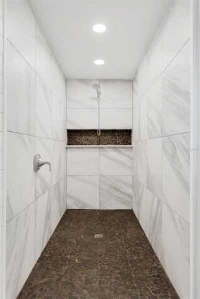 Home For Sale in Oviedo, Florida