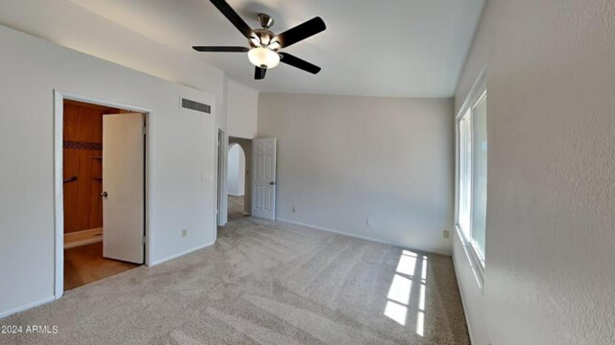 Picture of Home For Sale in Glendale, Arizona, United States