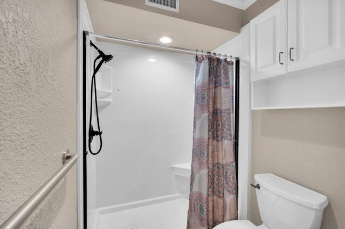 Picture of Home For Sale in Waxahachie, Texas, United States