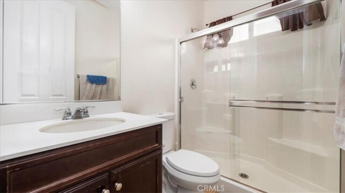 Picture of Home For Sale in Fontana, California, United States