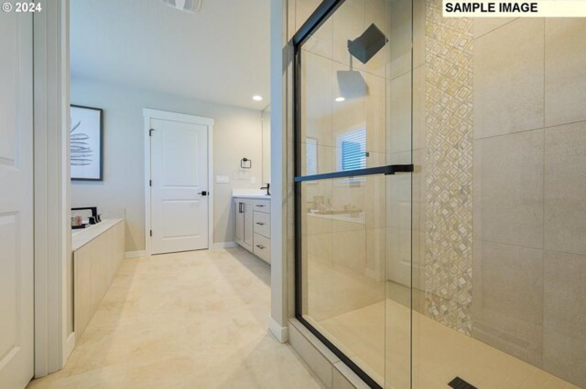 Picture of Home For Sale in Ridgefield, Washington, United States