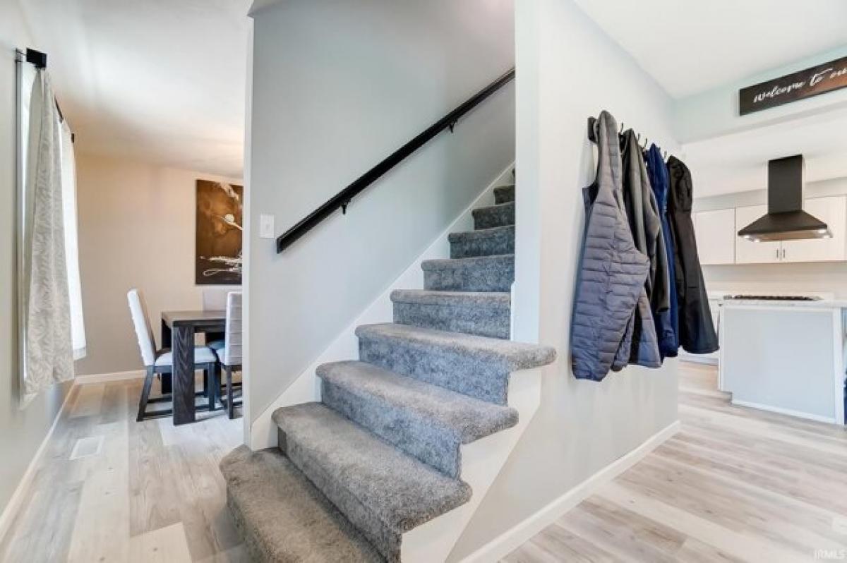 Picture of Home For Sale in Fort Wayne, Indiana, United States