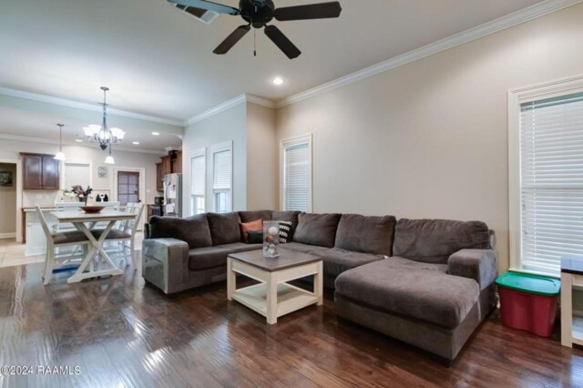 Picture of Home For Sale in Youngsville, Louisiana, United States