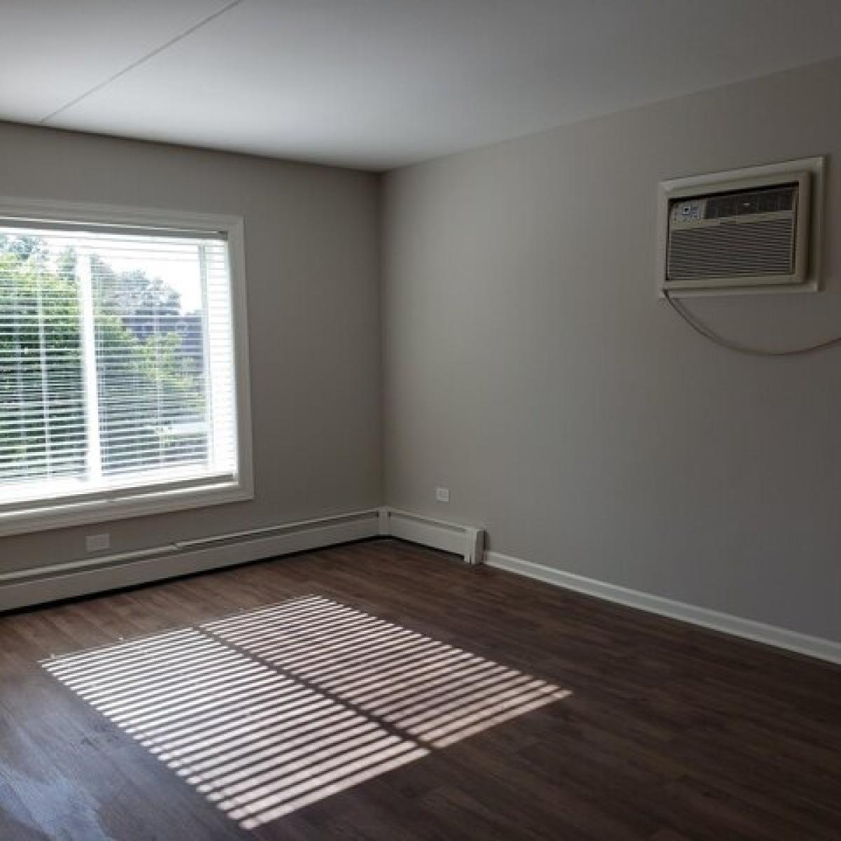 Picture of Home For Rent in Naperville, Illinois, United States