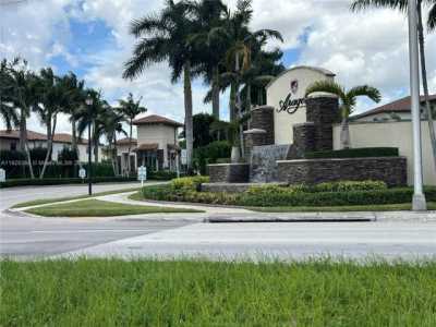 Home For Rent in Hialeah, Florida