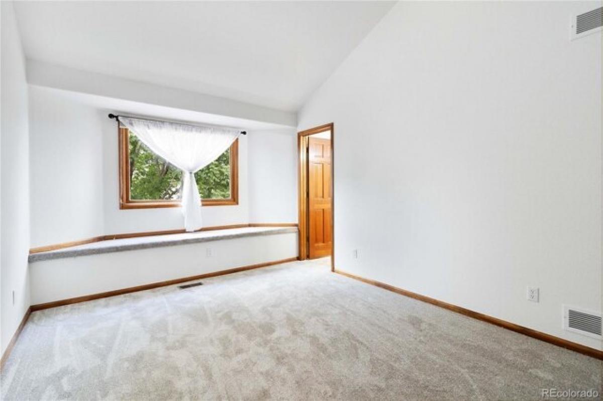 Picture of Home For Sale in Centennial, Colorado, United States