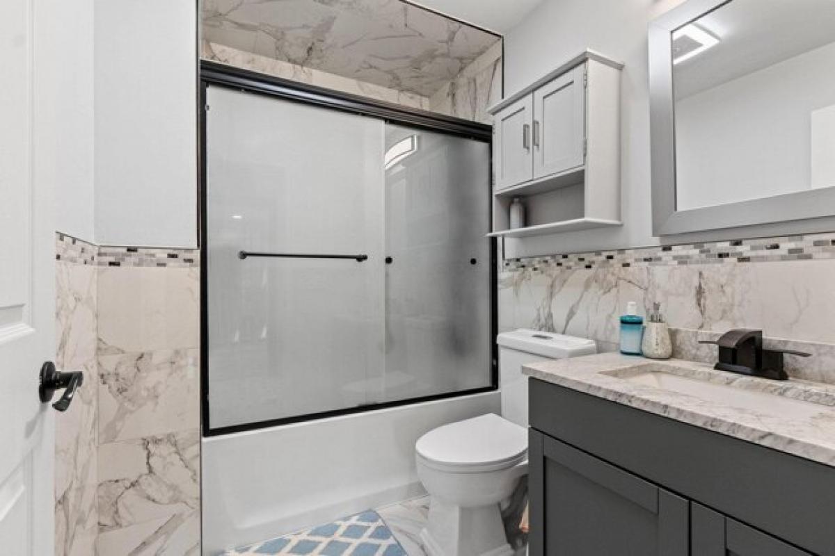 Picture of Home For Sale in Green Bay, Wisconsin, United States