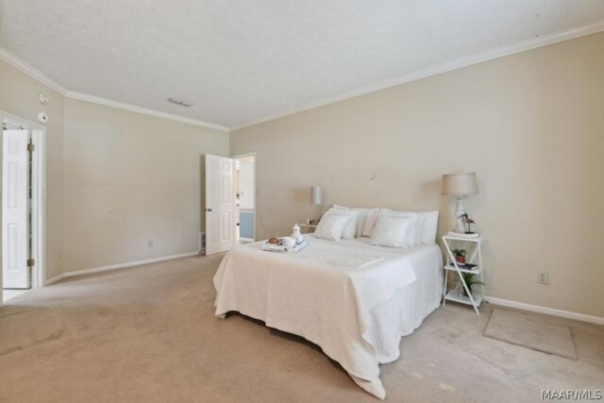 Picture of Home For Sale in Prattville, Alabama, United States