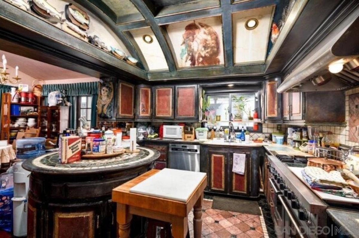 Picture of Home For Sale in Oceanside, California, United States