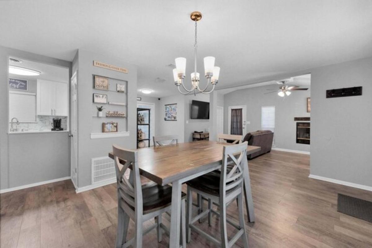 Picture of Home For Sale in Fort Walton Beach, Florida, United States