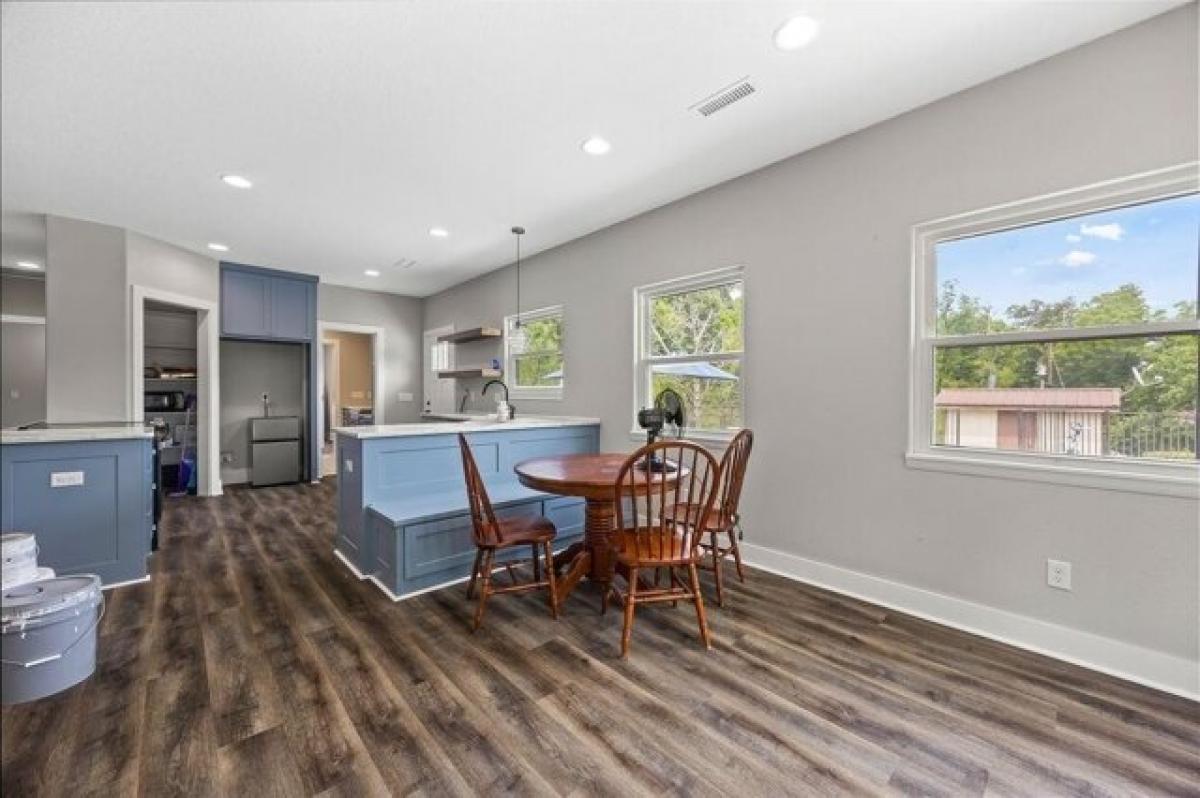 Picture of Home For Sale in Rogers, Arkansas, United States