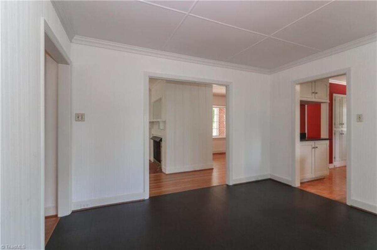 Picture of Home For Sale in Statesville, North Carolina, United States