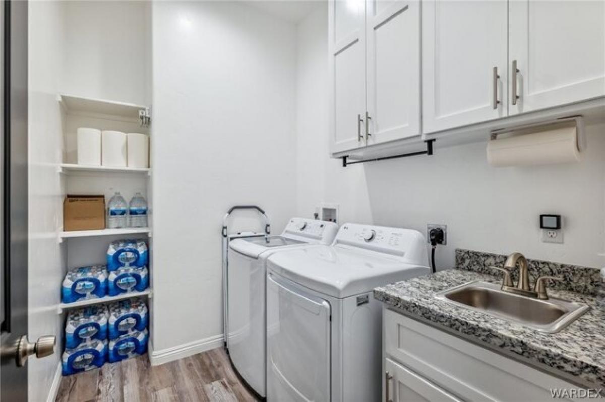 Picture of Home For Sale in Fort Mohave, Arizona, United States