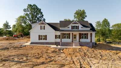 Home For Sale in Springfield, Tennessee