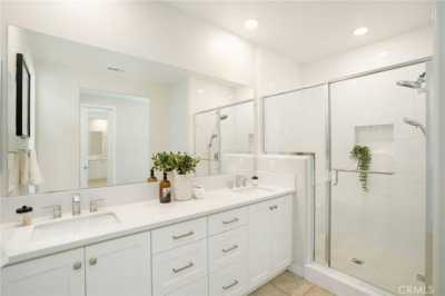 Home For Sale in Valencia, California