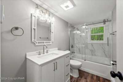 Home For Sale in Tobyhanna, Pennsylvania