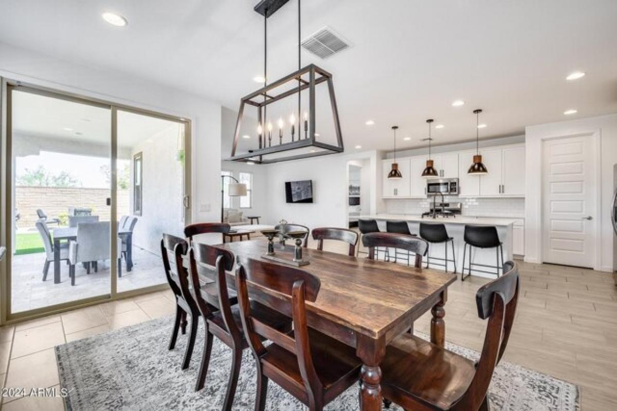 Picture of Home For Sale in Gilbert, Arizona, United States