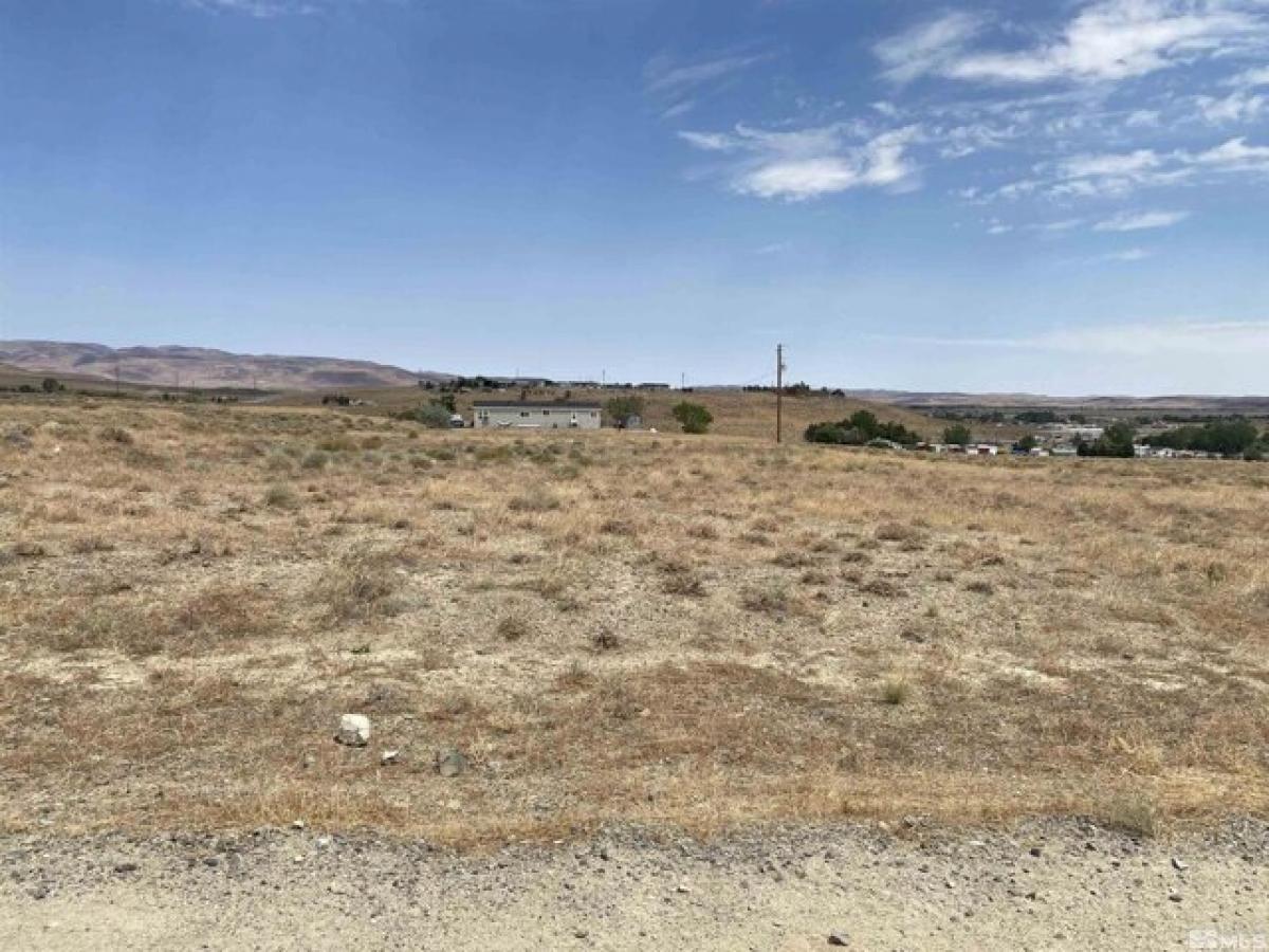 Picture of Residential Land For Sale in Silver Springs, Nevada, United States
