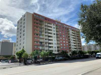 Home For Sale in Hialeah, Florida