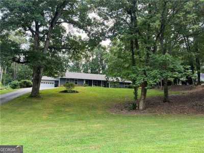 Home For Sale in Roswell, Georgia