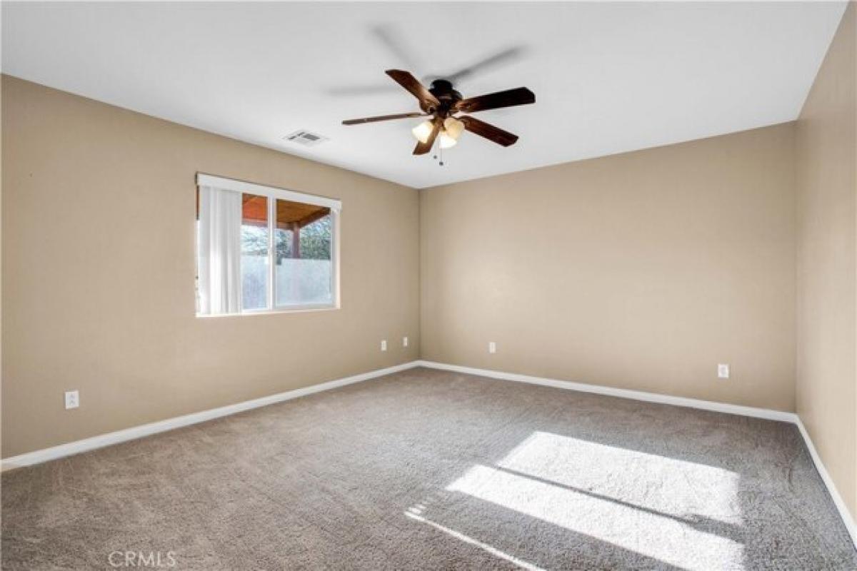 Picture of Home For Sale in Twentynine Palms, California, United States