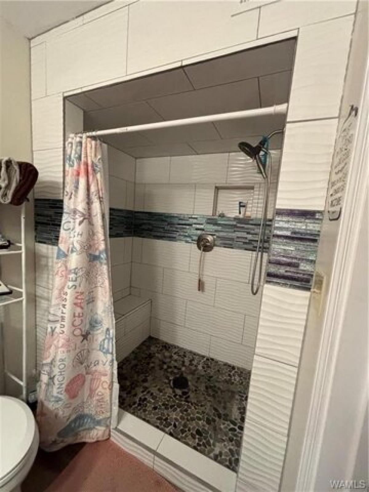 Picture of Home For Sale in Northport, Alabama, United States