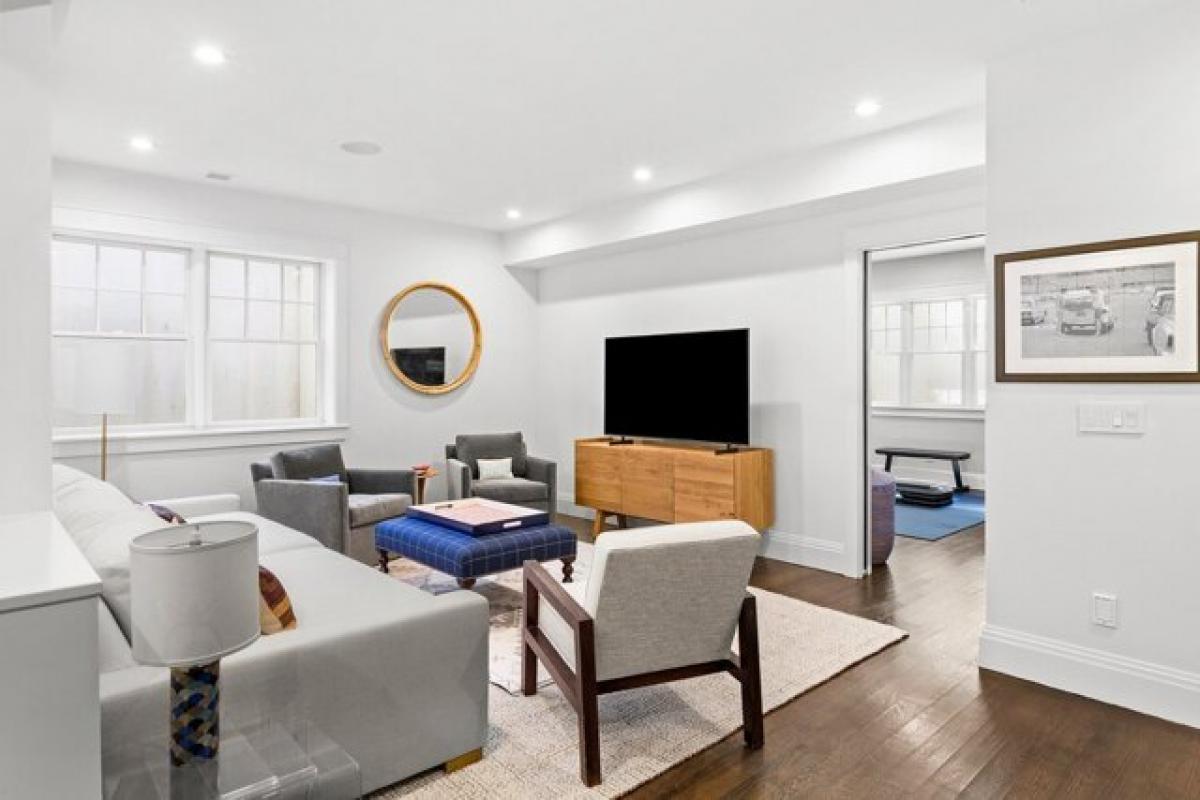 Picture of Home For Rent in East Hampton, New York, United States