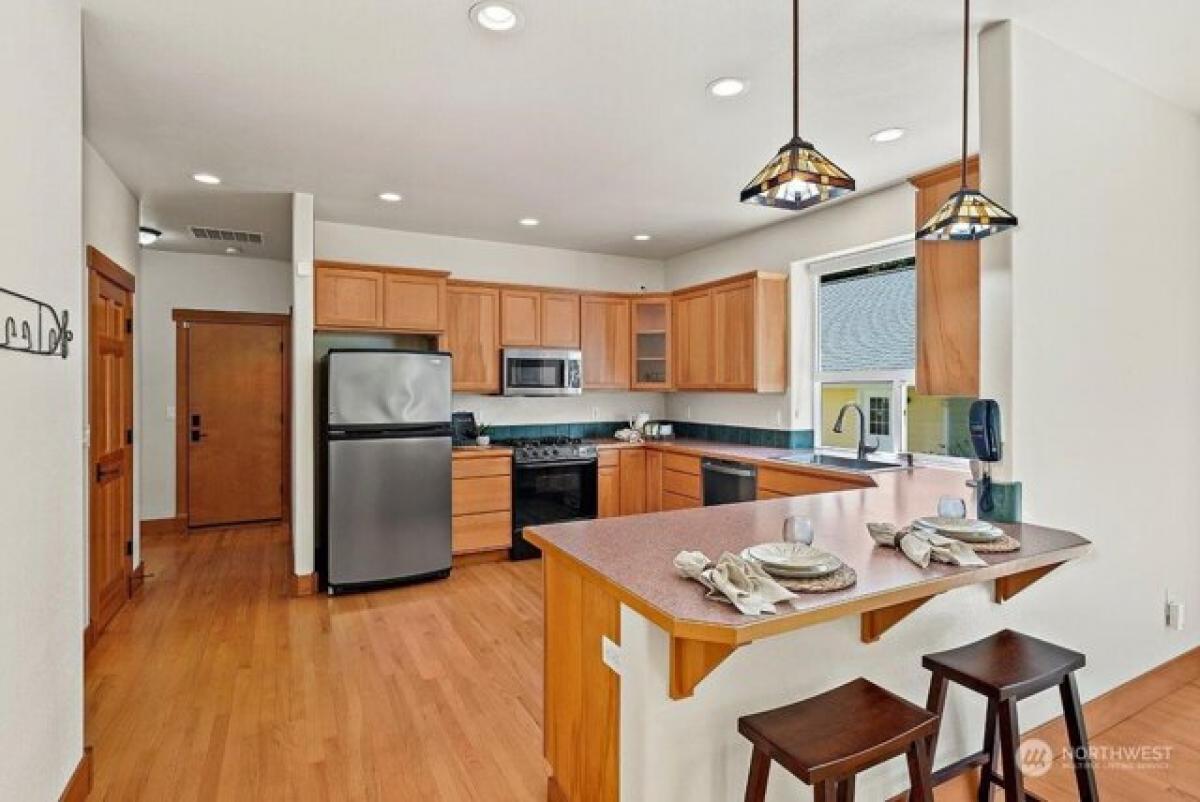 Picture of Home For Sale in Olympia, Washington, United States