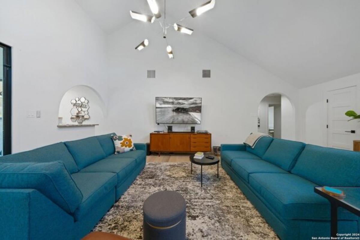 Picture of Home For Sale in Boerne, Texas, United States