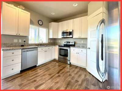 Home For Sale in Ocean Shores, Washington