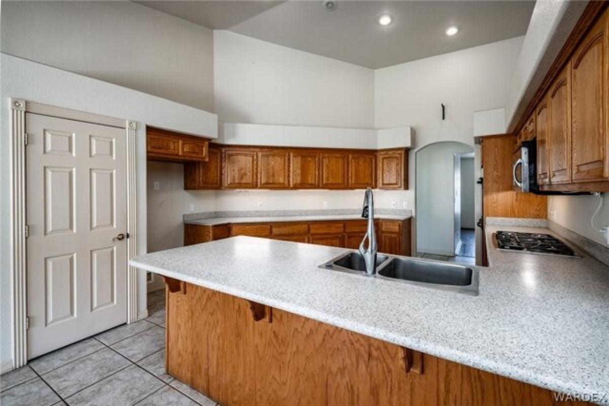 Picture of Home For Sale in Kingman, Arizona, United States
