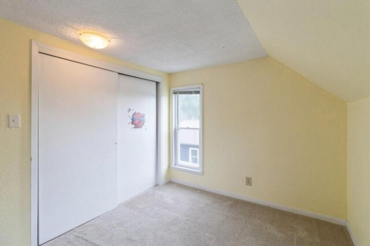 Picture of Home For Sale in Ames, Iowa, United States