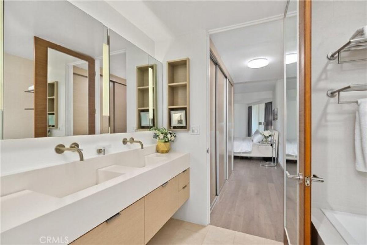 Picture of Home For Sale in Santa Monica, California, United States