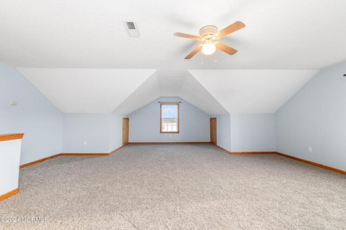 Picture of Home For Sale in Elizabeth City, North Carolina, United States