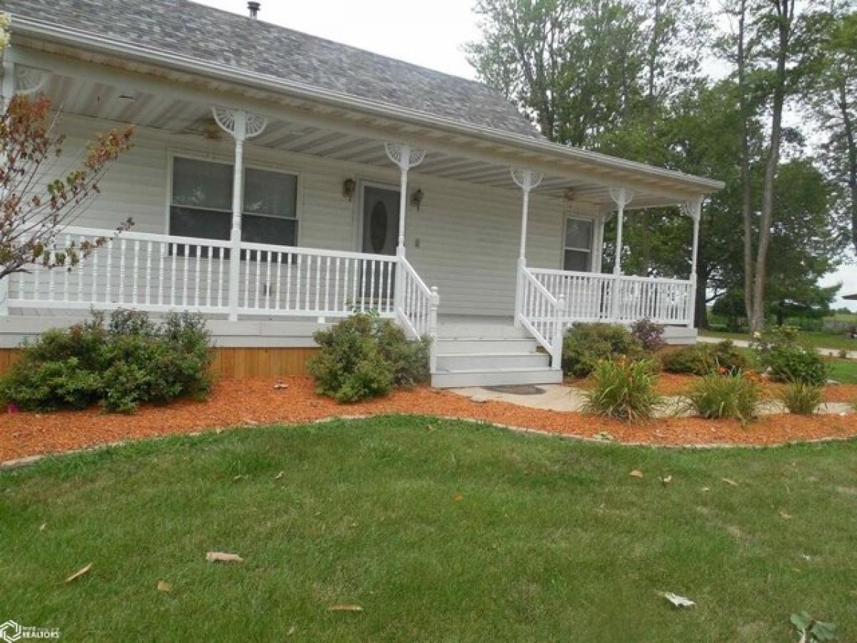 Picture of Home For Sale in Ottumwa, Iowa, United States