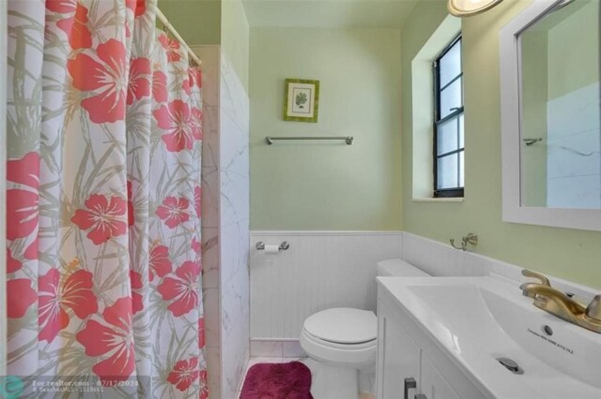 Picture of Home For Sale in Oakland Park, Florida, United States