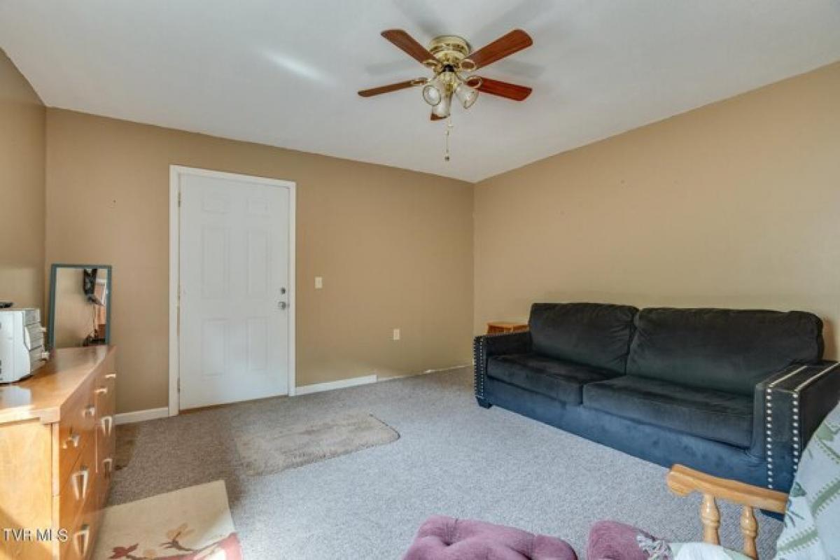 Picture of Home For Sale in Kingsport, Tennessee, United States