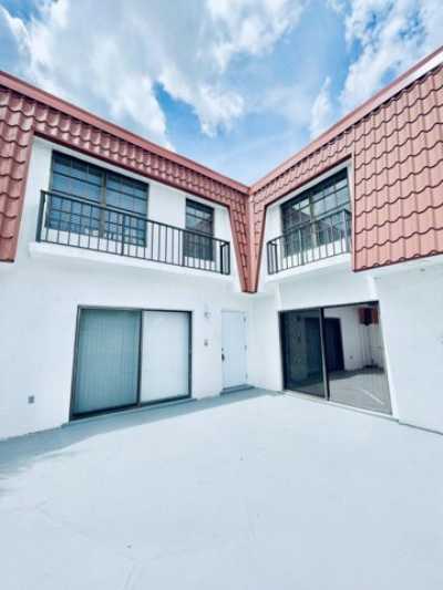 Home For Rent in Boynton Beach, Florida