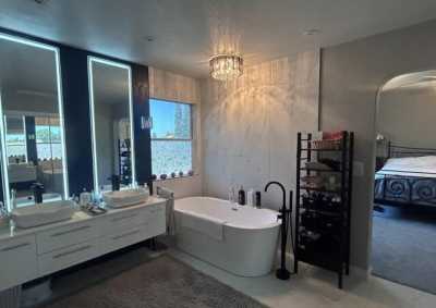 Home For Sale in West Sacramento, California