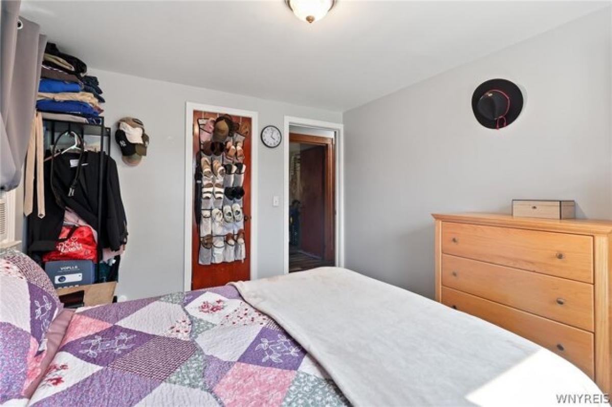 Picture of Home For Sale in Tonawanda, New York, United States