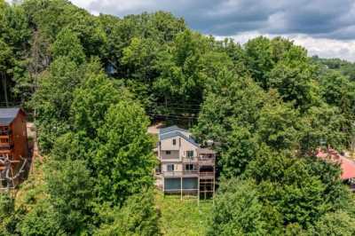 Home For Sale in Gatlinburg, Tennessee