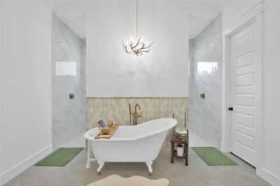 Home For Sale in Montgomery, Texas