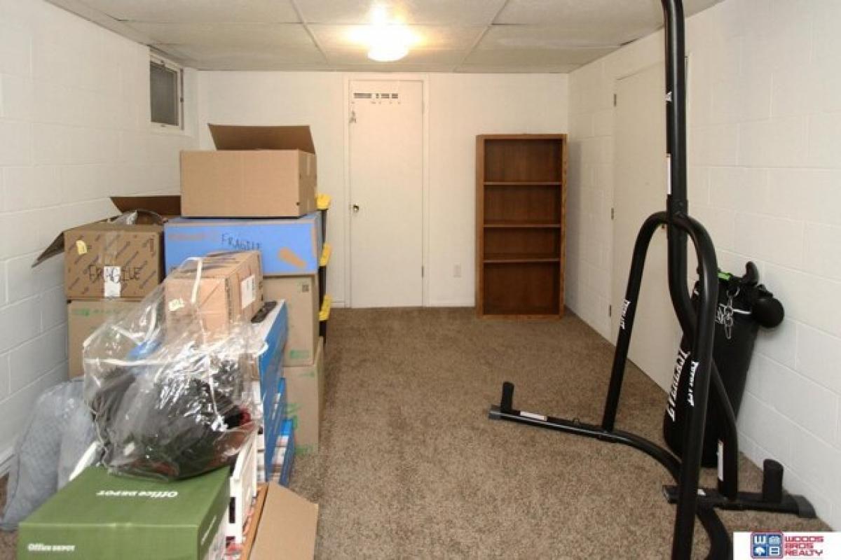 Picture of Home For Sale in Lincoln, Nebraska, United States