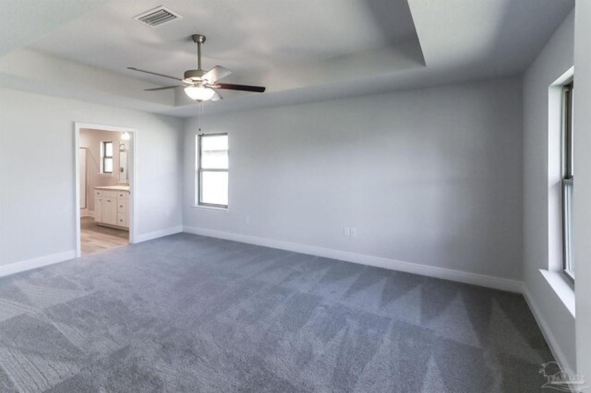 Picture of Home For Sale in Milton, Florida, United States