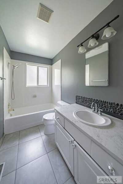 Home For Sale in Idaho Falls, Idaho