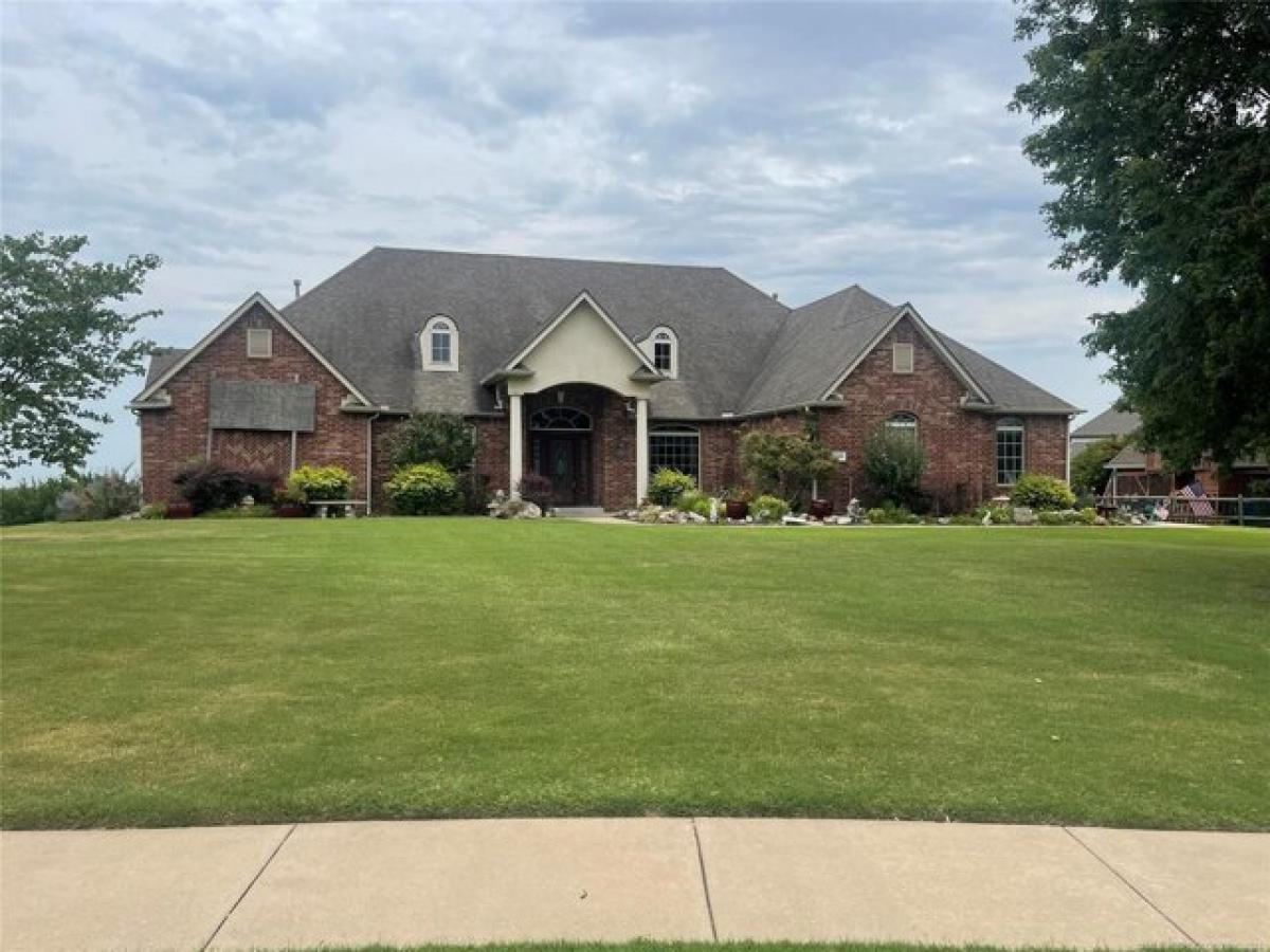 Picture of Home For Sale in Broken Arrow, Oklahoma, United States
