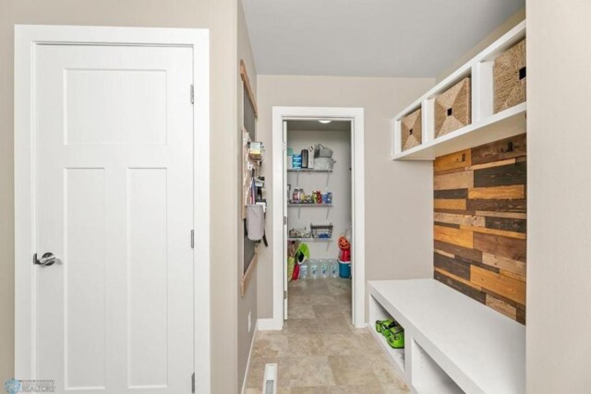 Picture of Home For Sale in Fargo, North Dakota, United States