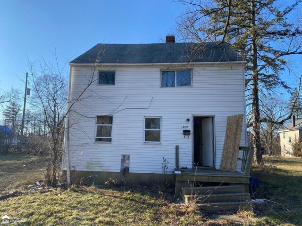 Picture of Home For Sale in Flint, Michigan, United States